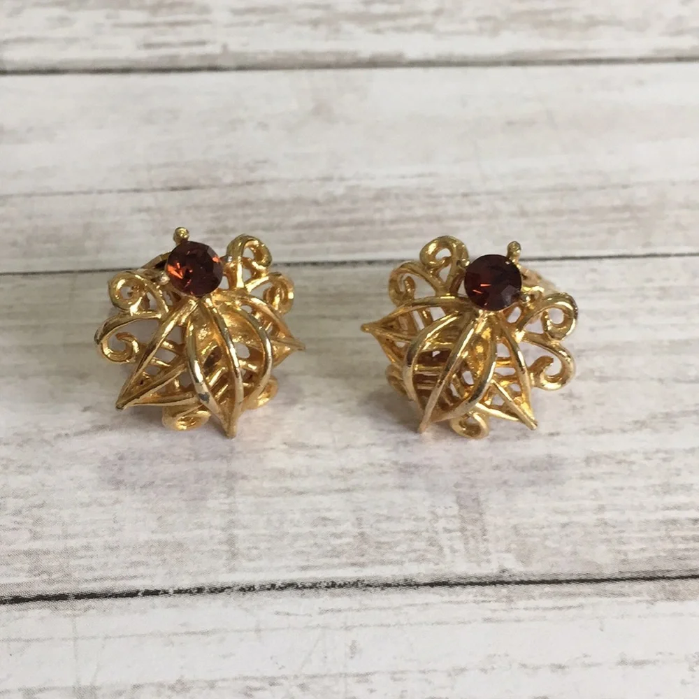 Vintage Clip On Earrings Gold Tone